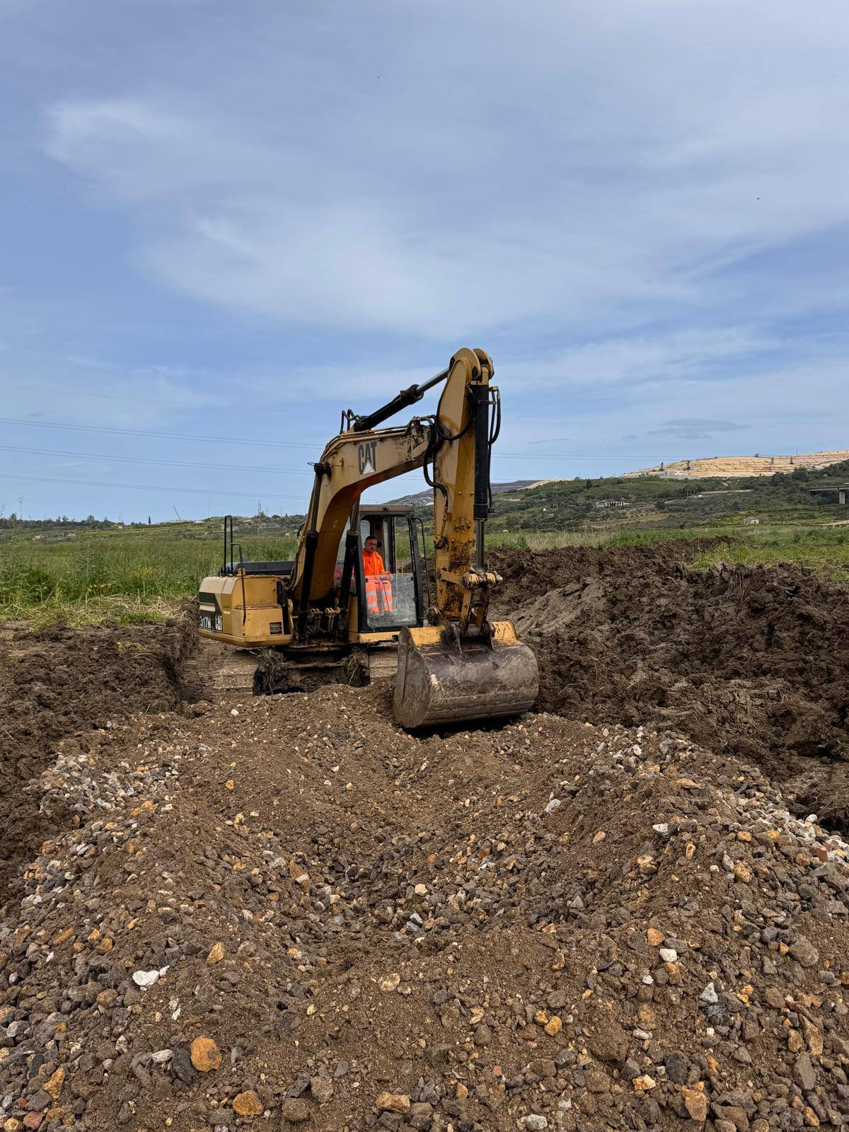 Noleggio escavatori cingolati